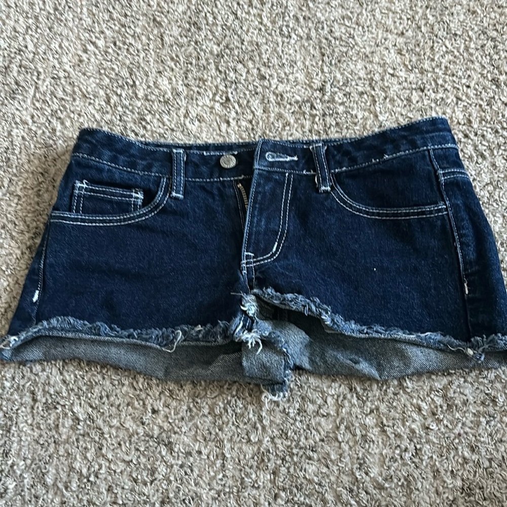 Brandy Melville Dark Wash Frayed Ends Mini Shorts